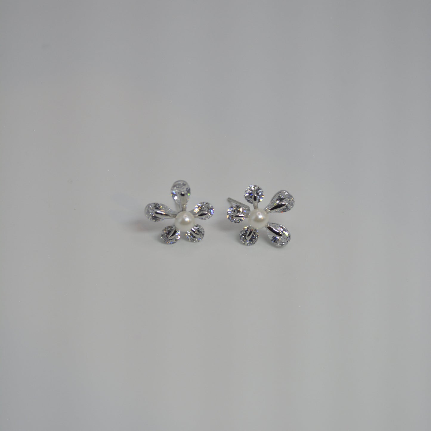 Delicate Bloom earrings