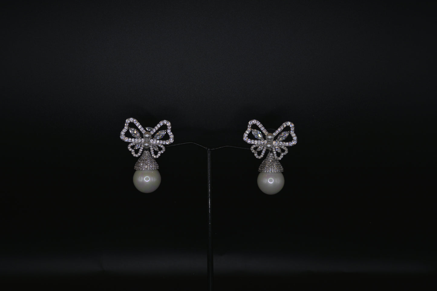 Bow and Pearl Earrings