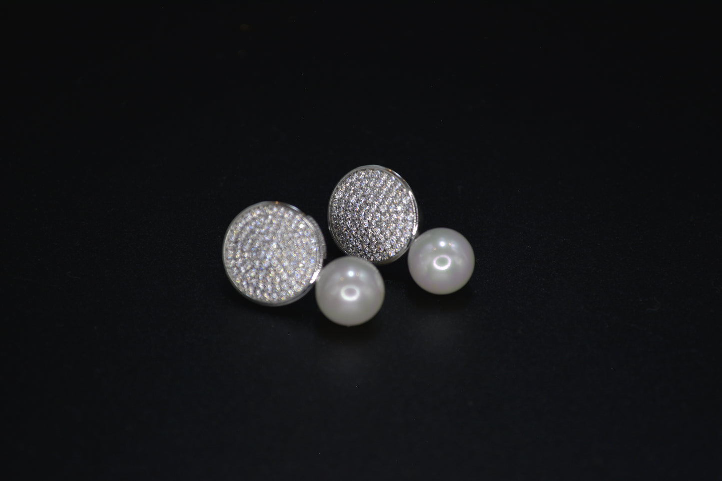 Elegant Disc and Pearl Earrings