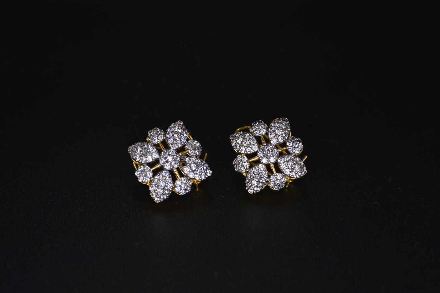Sparkling Floral Earrings
