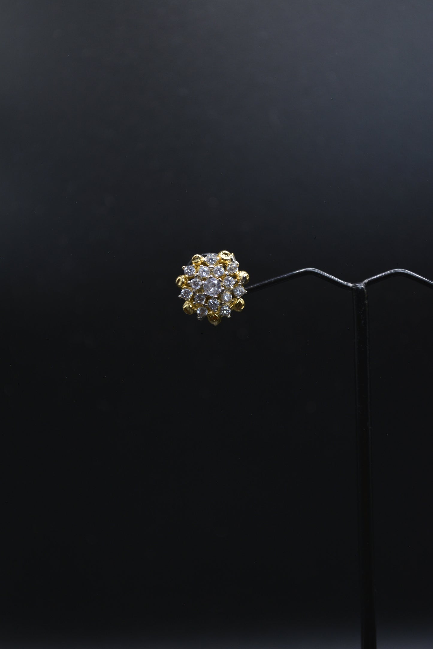 Elegant Gold and Diamond Floral Jewelry Set