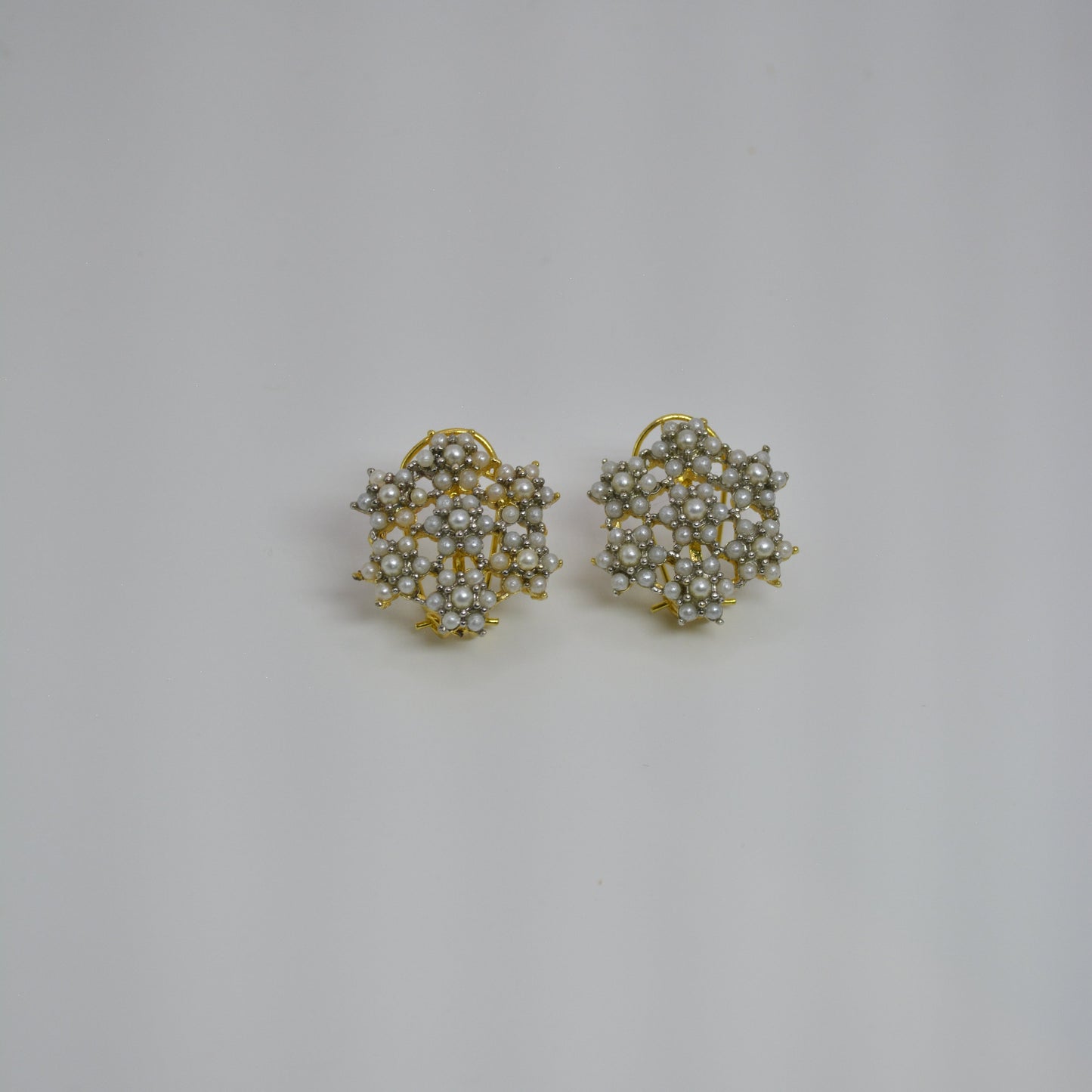 Delicate Star-Shaped Earrings