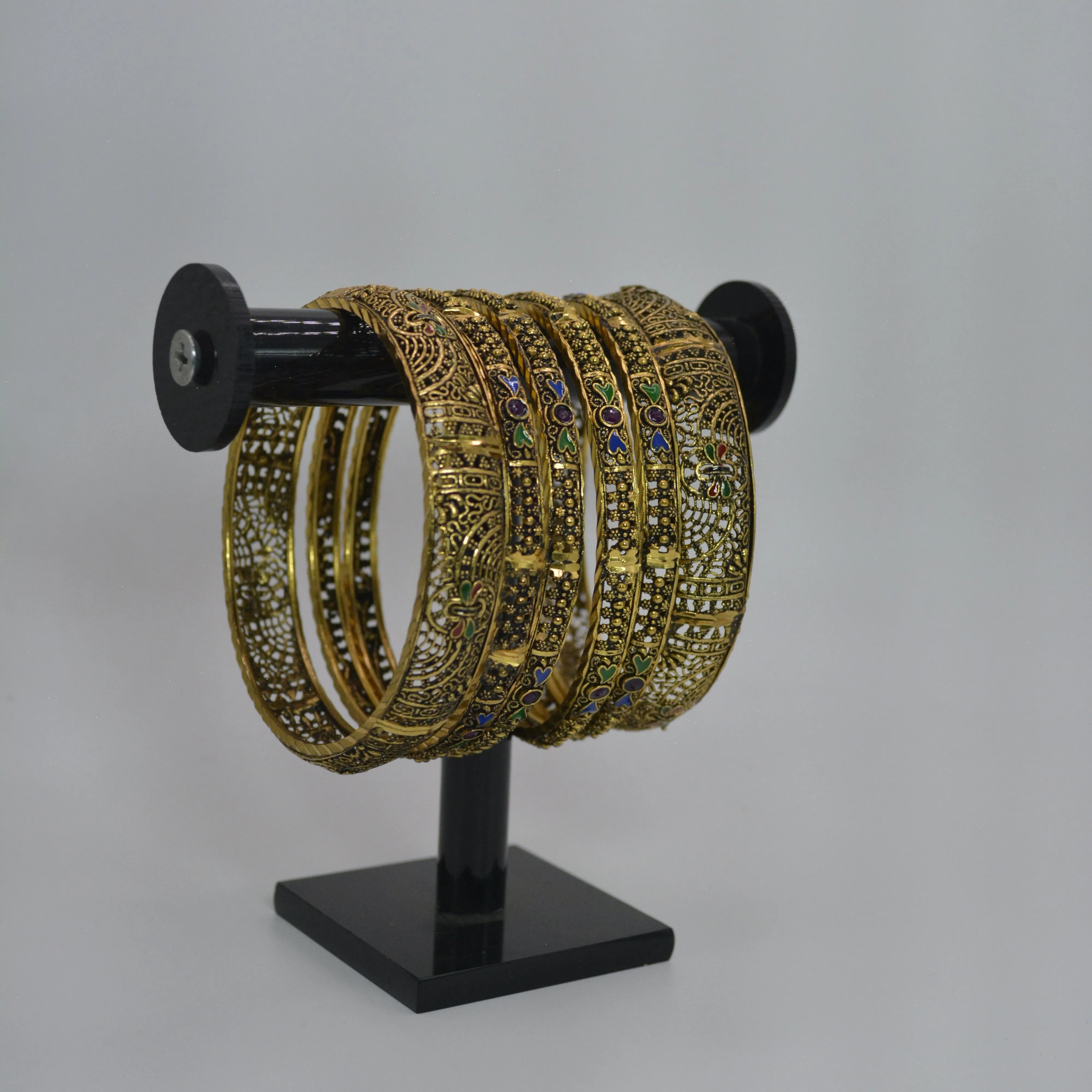 Ornate Lattice work Bangle Set. - SOVRATI