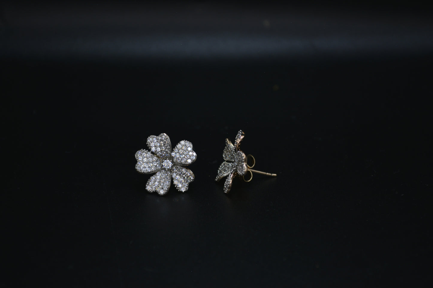 Elegant Diamond Cut Flower Earrings