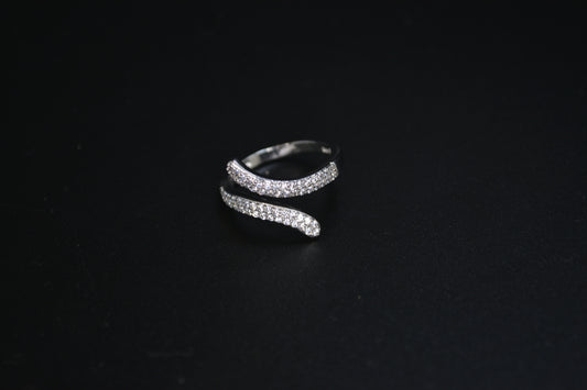 Elegant Twist Silver Ring