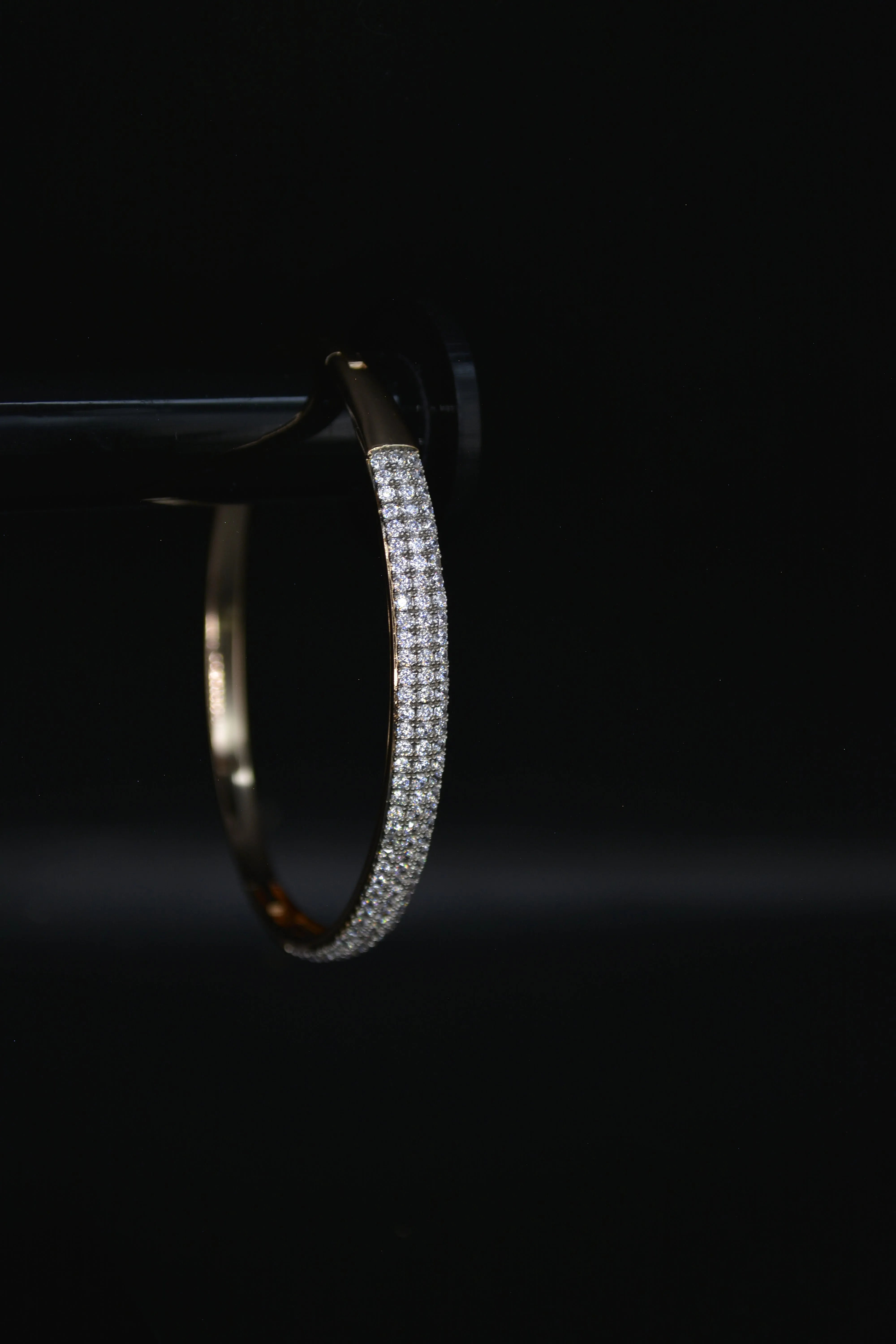 Sophisticated Diamond Cut Bracelet (free size Openable) - SOVRATI
