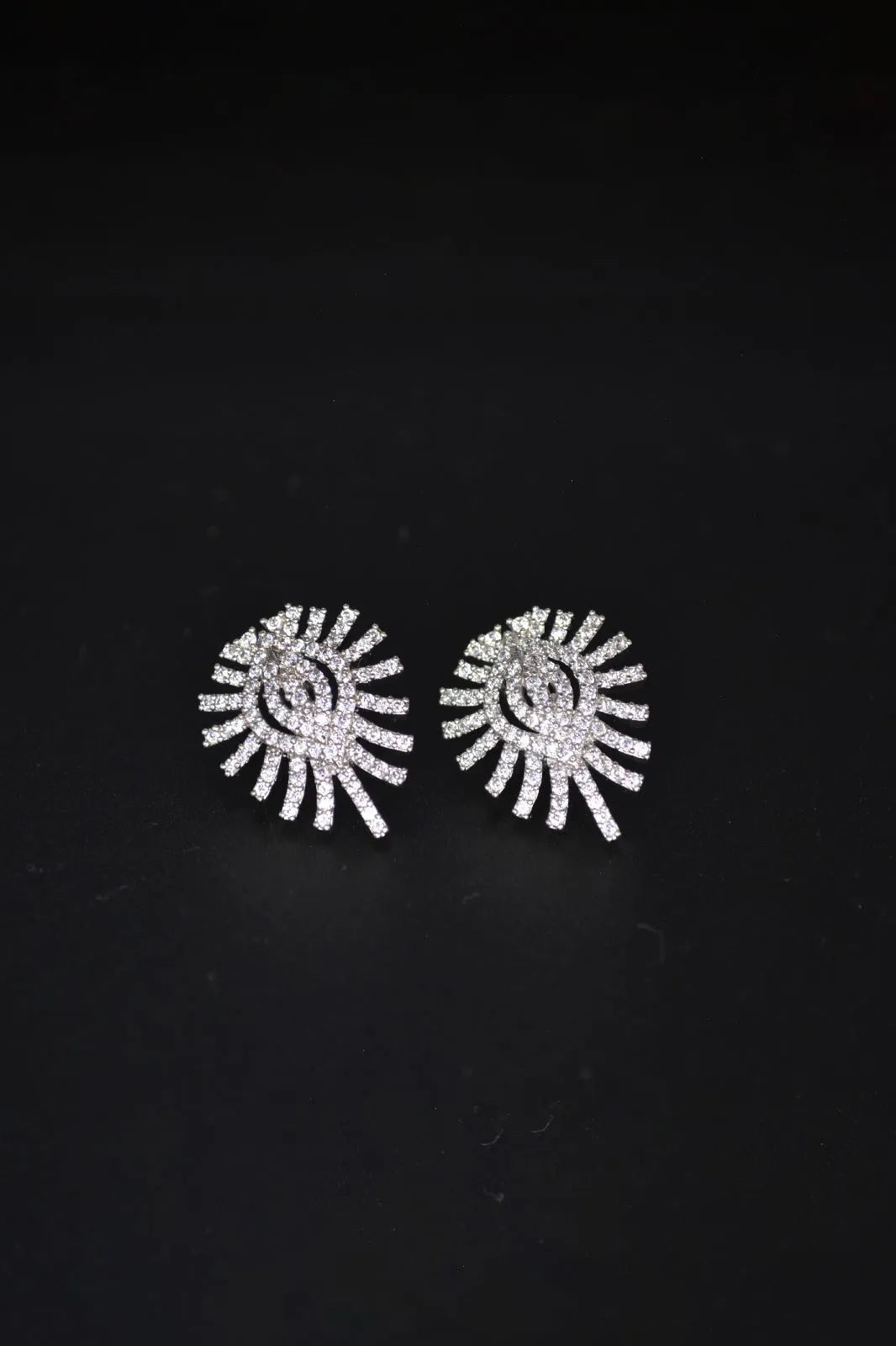 -Diamond Leaf Earrings-Diamond Leaf Earrings