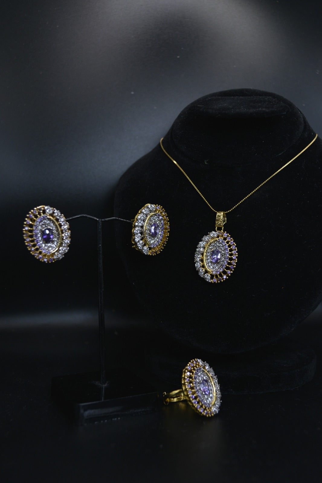 Oval Stone Pendant Set