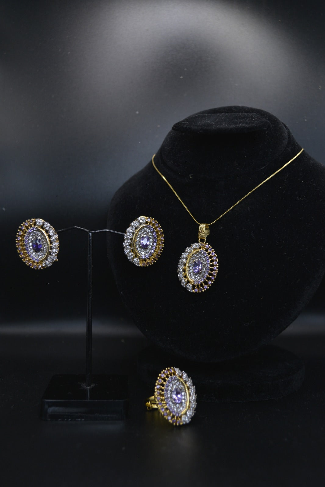 Oval Stone Pendant Set