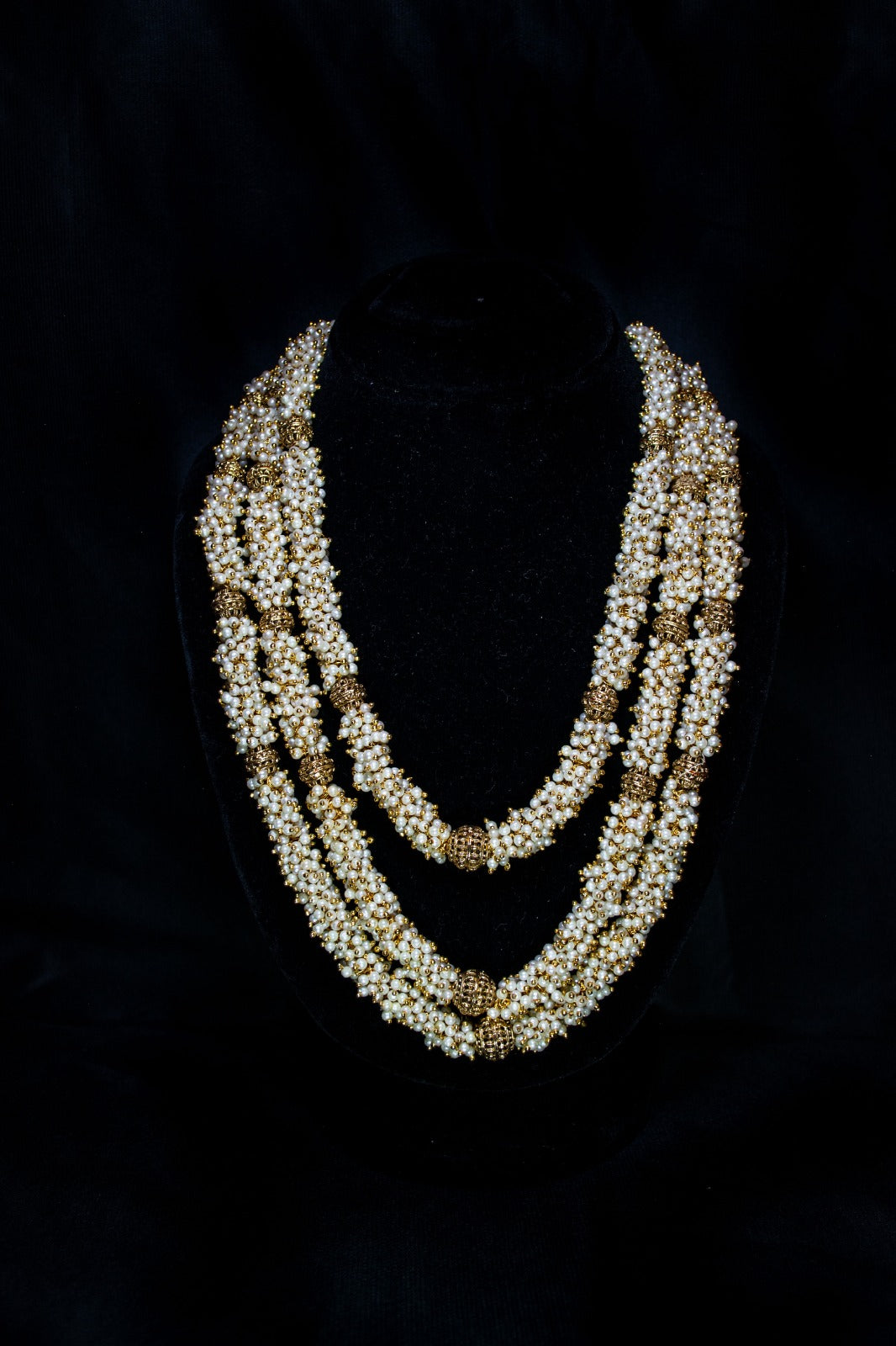 Molsari Pearl Set