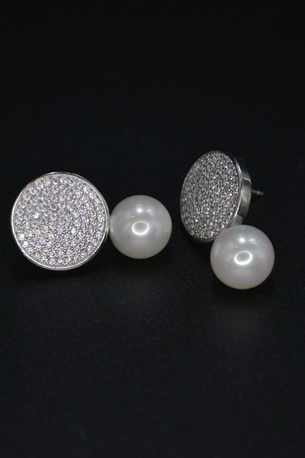 Elegant Disc and Pearl Earrings