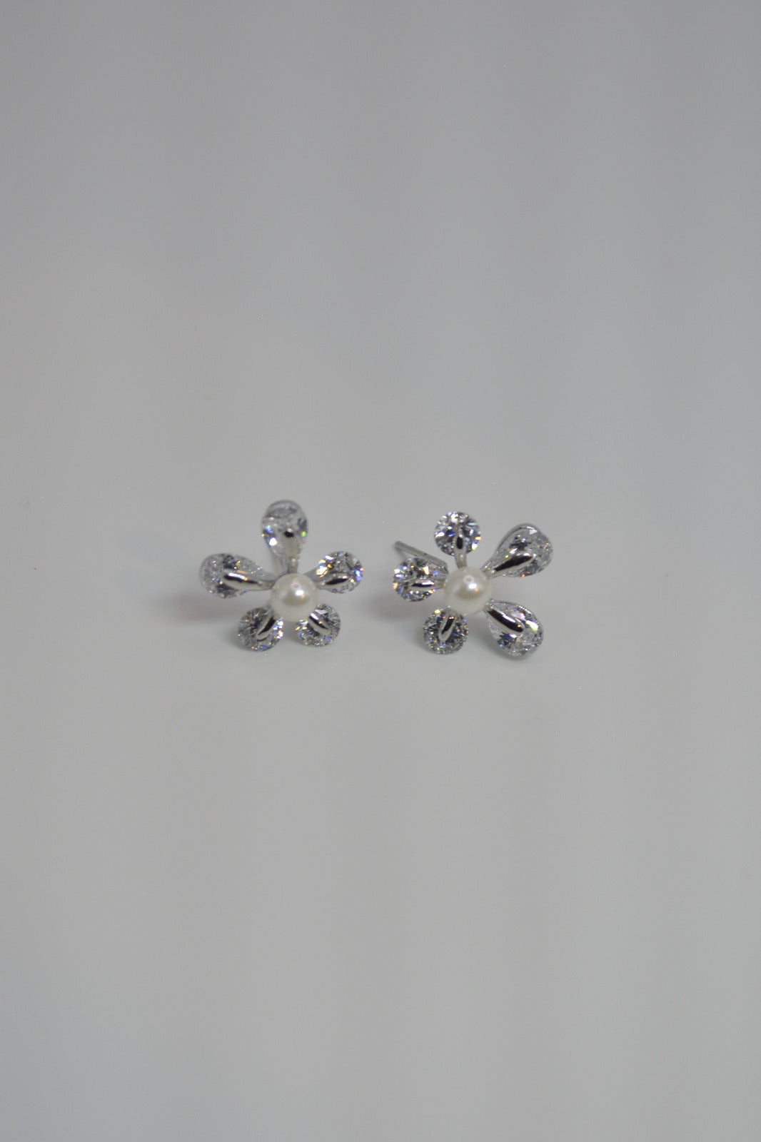 Delicate Bloom earrings