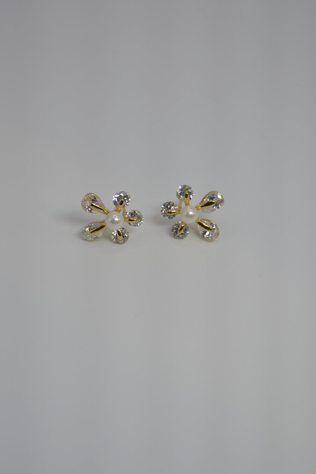 Delicate Bloom earrings